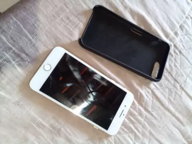 Iphone 8 plus bom 