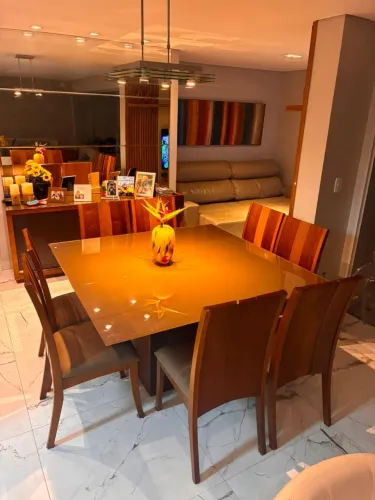 Mesa Jantar c/ 8 cadeiras