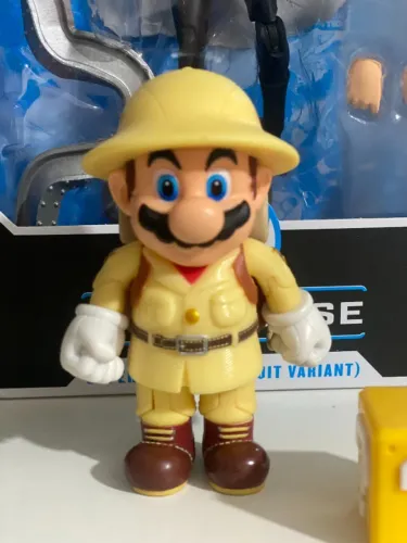 Jakks Nintendo Super Mario Explorer Mario