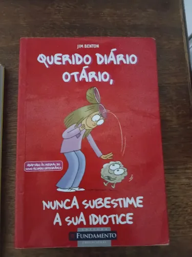 Coleção Querido diário Otário.