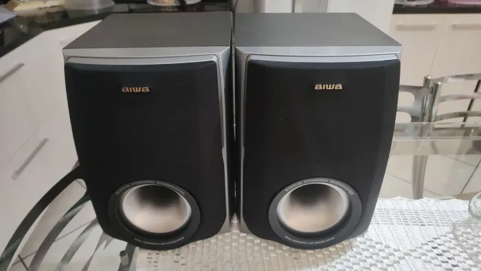 Caixas acústicas Aiwa modelo nsx-S910 ( antigas e usadas )
