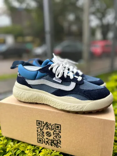 Tênis Vans Ultrarange Neo VR3 Tons: Azul/Preto - Sola Texturada Masculino Premium