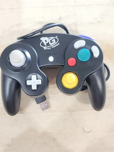 Controle USB formato Game Cube