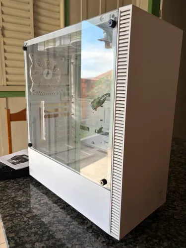 Gabinete T-Dagger Branco
