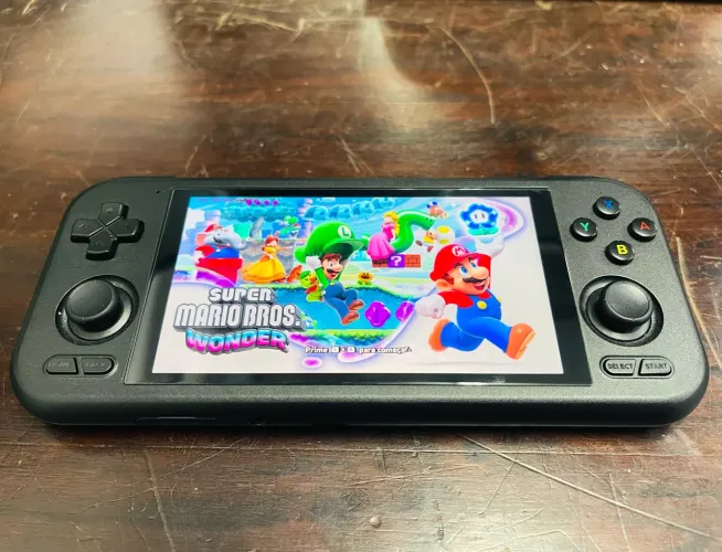 Retroid Pocket 4 Pro