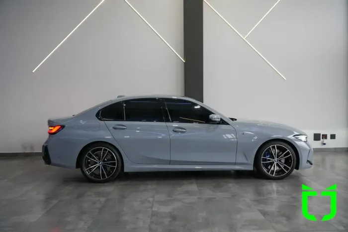 BMW 320I 320i 2024