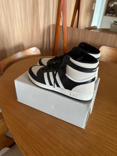 Tênis adidas top ten RB (nunca usado), tamanho 40