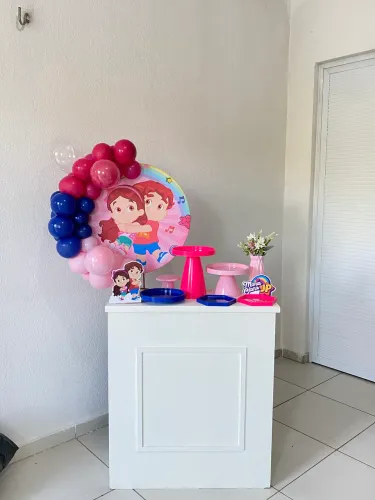 Mesa decorativa branca