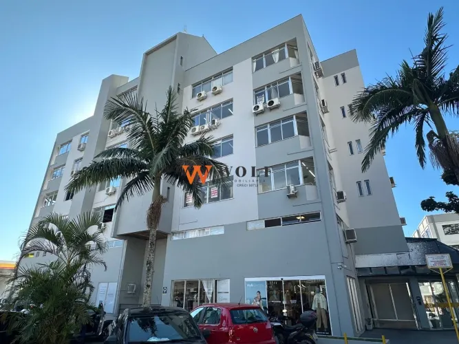 Sala Comercial para Locação no Estreito - 48m² Privativos, Pronta para o seu Negócio!