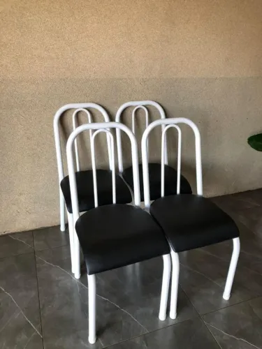 CADEIRA DE AÇO KIT 4 UNIDADES -ENTREGA EM RIB PRETO E REGIÃO