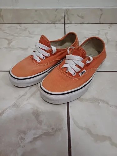 Tênis Vans Authentic laranja