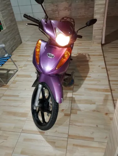 Honda Biz100 ES