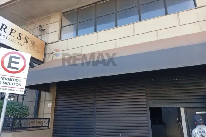 Alugue Prédio Comercial no Centro de Lins!