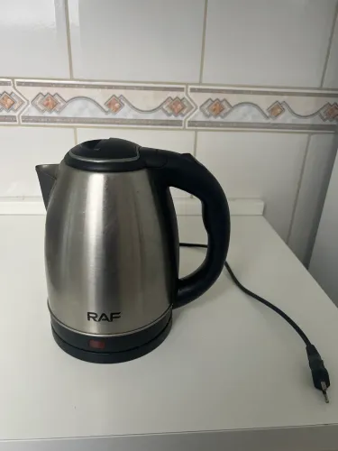 Chaleira elétrica 220