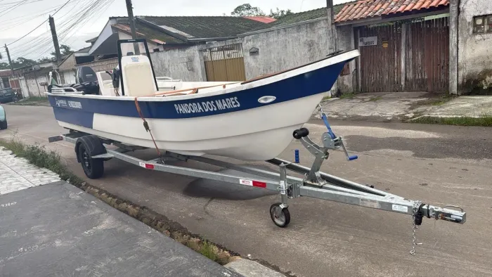 Barco shark 6.0 com carretinha