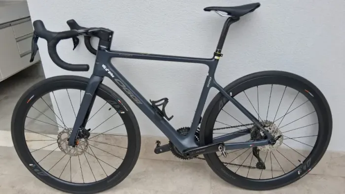 Oggi Cadenza 600 Di2 - 2025