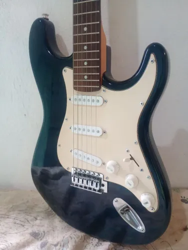 Guitarra Memphis 22