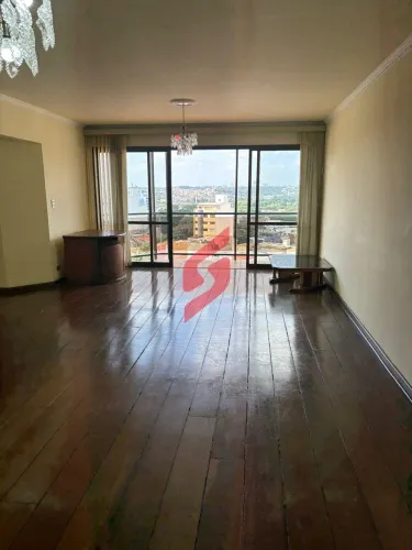 Apartamento 3 dormitórios no Centro