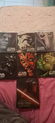 coleção blu Ray Star Wars com.capa em Stellbook ( capítulos 1,2,3,4,5,6,7)
