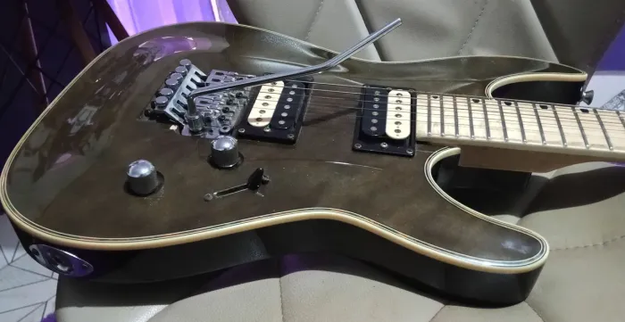 Guitarra strinberg sgs 250 (Mesma do Gustavo Guerra) com caps fleor (guitarra tunada) 