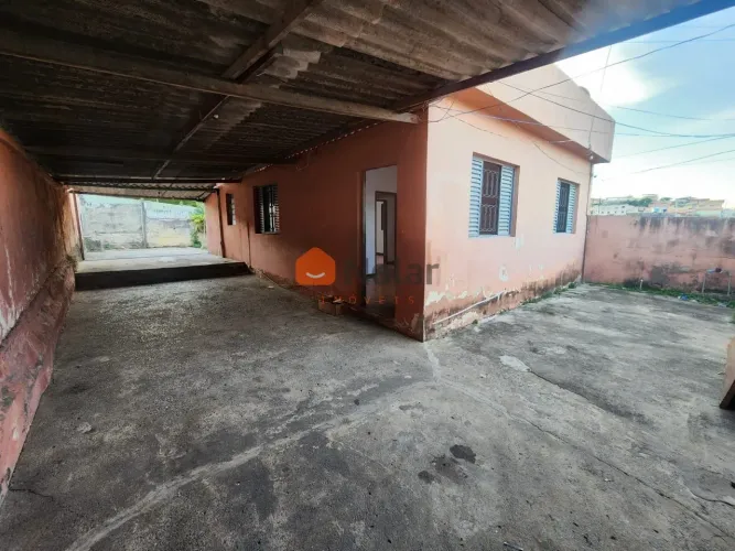 Casa á venda de 2 quartos com 3 vagas no Bairro Providência em Belo Horizonte MG