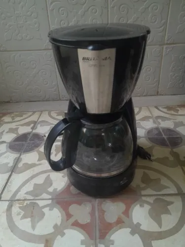 Cafeteira Excelente Estado - Britânia. Desapegando.