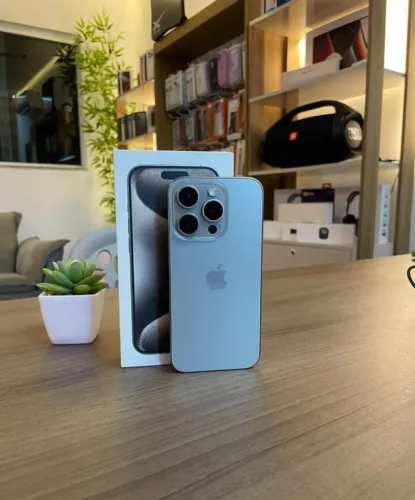 iPhone 15 Pro 256GB Natural 87% - Seminovo - Garantia de 6 meses - loja Física - Até 18X