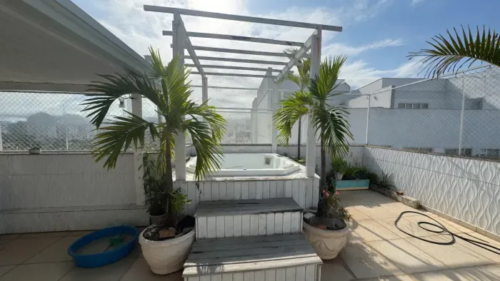 COBERTURA PARA ALUGAR NO RECREIO DOS BANDEIRANTES - 172m² COM TERRAÇO E JACUZZI