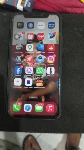Celular iPhone 11 com nota fiscal e película nele e uma de brinde 