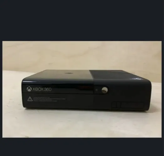 Xbox 360 Super Slim S/ Fonte de Alimentação 