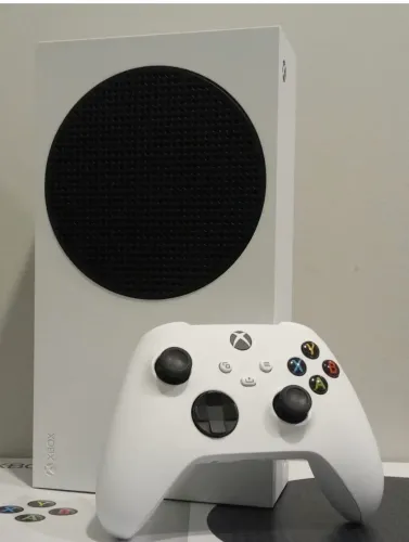 Xbox Serie S + 1 controle / vai com a caixa