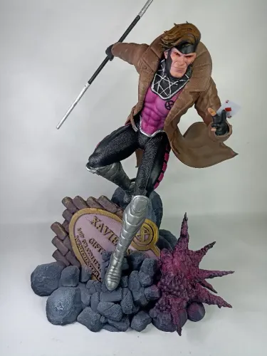 GAMBIT (X-MEN) - ESCULTURA 3D PINTADA À MÃO