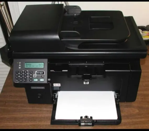 Impressora multifuncional monocromática HP LaserJet Pro M1212