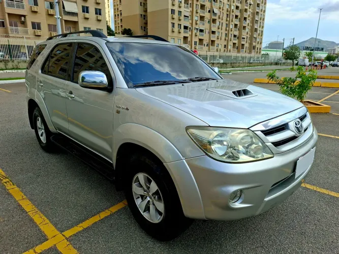 Toyota Hilux SW4 SRV D4-d 4X4 3.0 TDI Dies. AUT 2007
