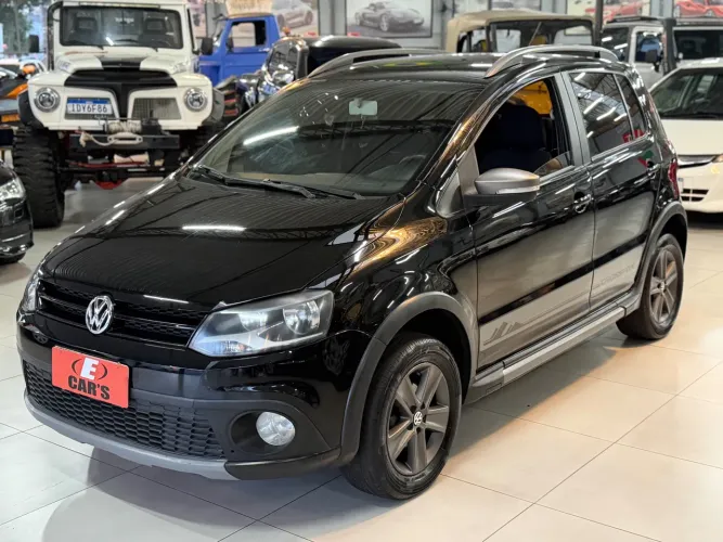Volkswagen Crossfox 1.6 MI Total Flex 8V 5P 2012