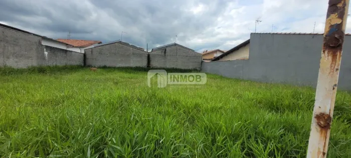 02 Terrenos à Venda (lado a lado) no bairro Novo Horizonte, Taubaté, por R$449.000,00.