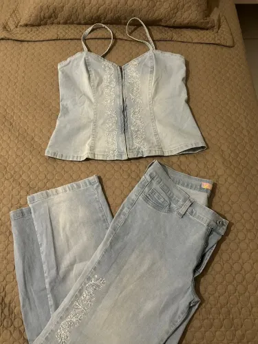 Conjunto jeans