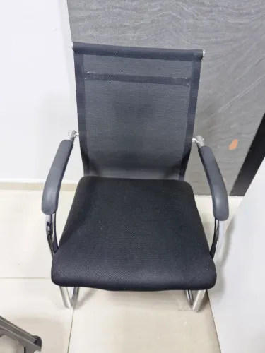 CADEIRA FIXA TIPO ESCRITÓRIO