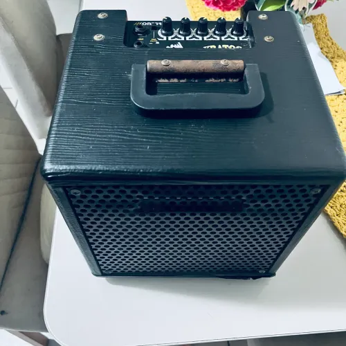 Cubo de Guitarra Onerr Kratos 20W