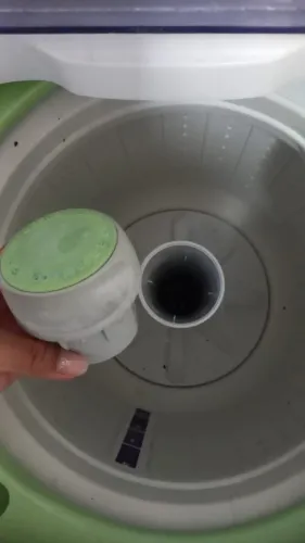 Máquina de lavar roupa com defeito