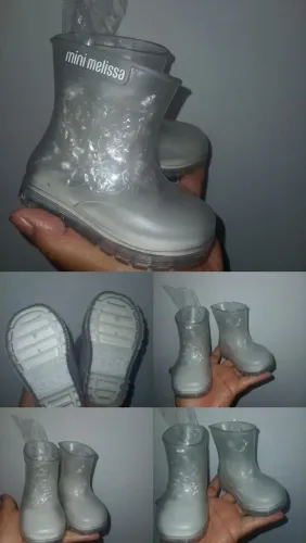 Bota Melissa nova