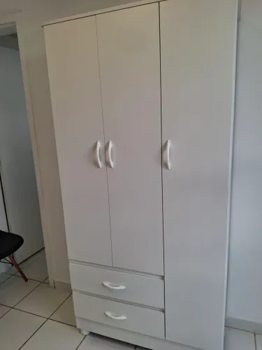 Guarda roupa juvenil