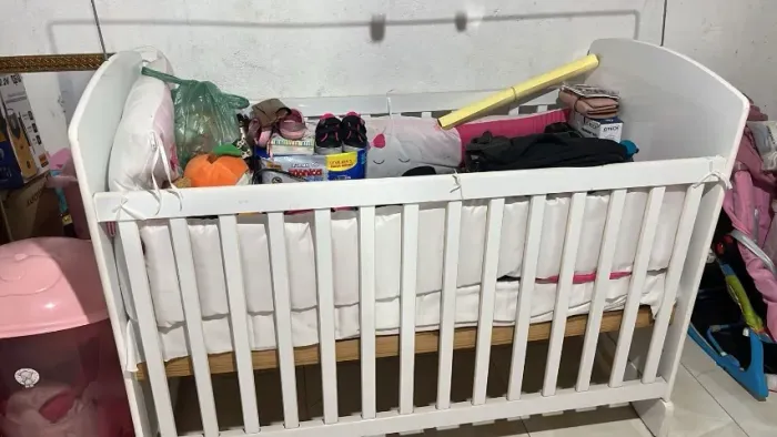 Berço usado em bom estado junto com colchão 