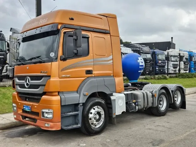 Mercedes Benz Axor 2536 6x2 Ano 2019  Automático Susp Mola  Rodas de aluminio na dianteira