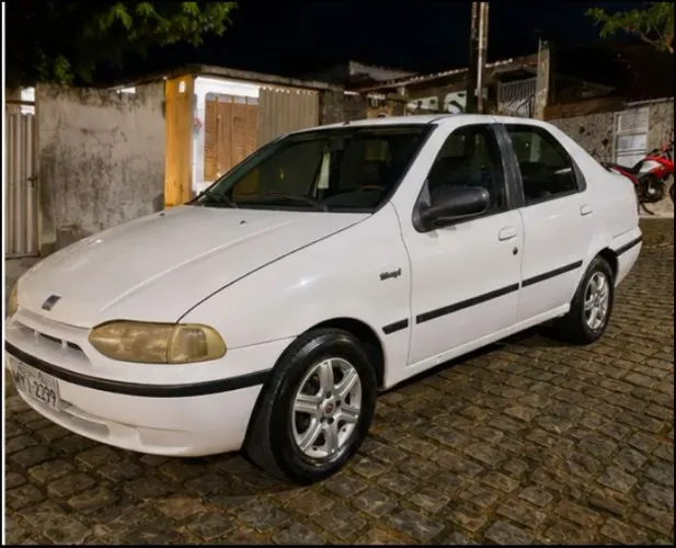 Fiat Siena 1.0 Mpi/ 500 1.0 MPI 2000
