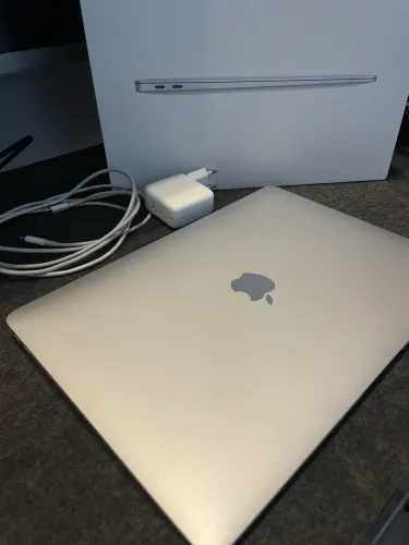 Macbook air m1