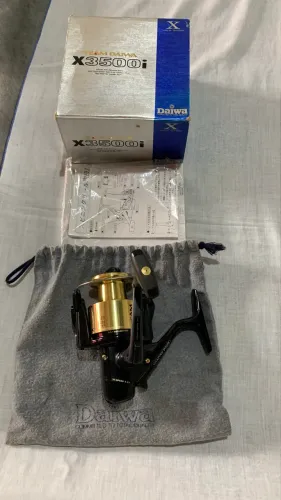 Molinete Team Daiwa X3500 i