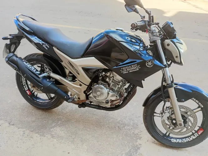 Fazer 250