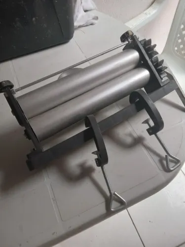 Cilindro manual para massa de salgado e pastel