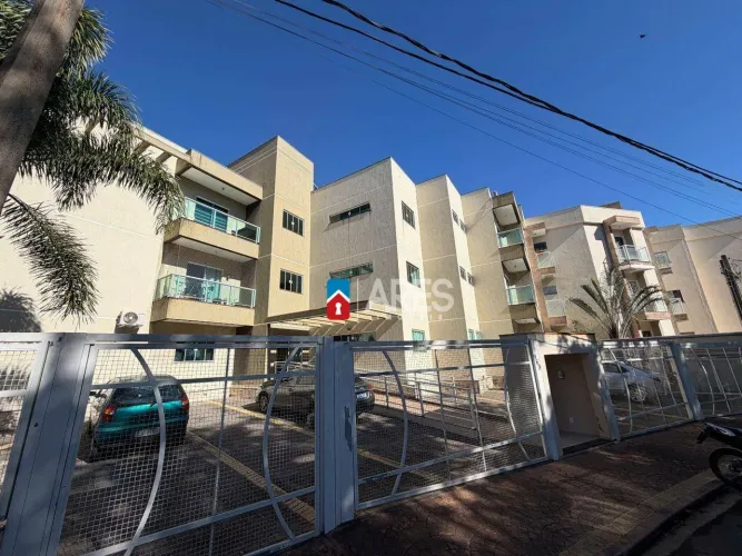 Apartamento Térreo com Quintal no Condomínio Santa Cecília com 3 dormitórios à venda, 92 m